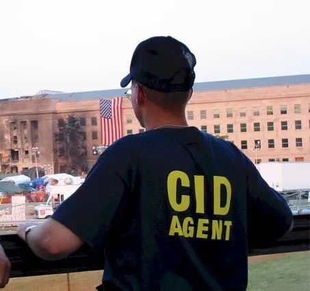https://images-ext-2.discordapp.net/external/21mNNYjJuAjB2niIcSae7EulYX0ab-u2NiT7QiczxtM/https/irp.cdn-website.com/cadac795/dms3rep/multi/US_Army_CID_agent_at_Pentagon.jpg?format=webp&width=566&height=531
