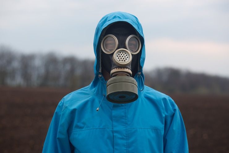 https://img.freepik.com/free-photo/portrait-ecologist-working-outdoors-wearing-gas-mask-uniform-scientist-explores-surroundings-scientist-works-open-air_176532-9824.jpg?semt=ais_hybrid&w=740